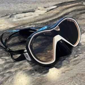Aqua Lung Dive/Snorkel Mask